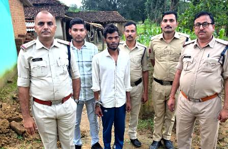 कोतमा पुलिस ने अंधी हत्या का 24 घंटे के भीतर किया खुलासा, घटना में प्रयुक्त कुल्हाड़ी सहित आरोपी गिरफ्तार
